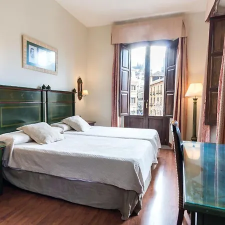 Отель Plaza Nueva Гранада