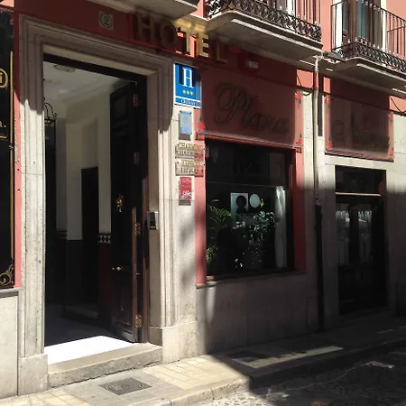 Hotel Plaza Nueva 3*