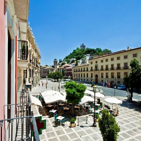 Plaza Nueva 3*
