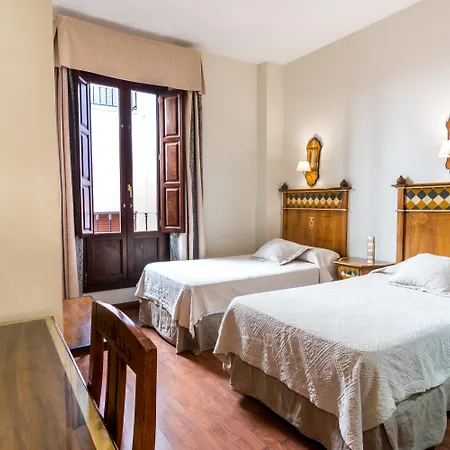 Plaza Nueva 3* Гранада