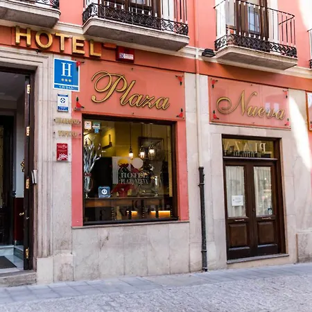 Hotel Plaza Nueva 3*